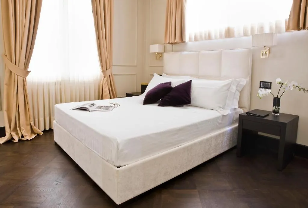Be One - Ricci Collection Hotel Florence 2*,  Italy