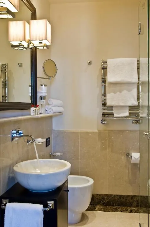 **  Be One - Ricci Collection Hotel Florence Italy