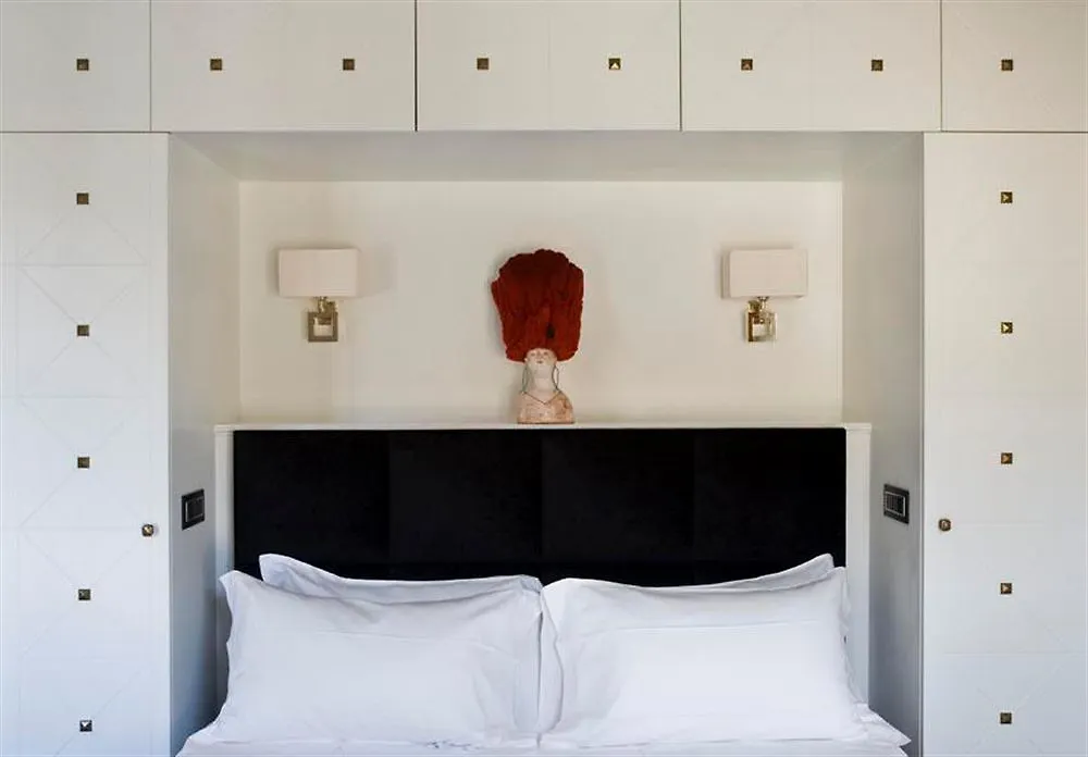 **  Be One - Ricci Collection Hotel Florence Italy