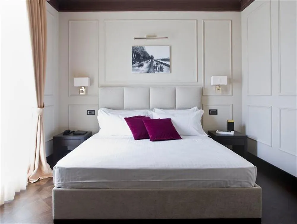 Be One - Ricci Collection Hotel Florence 2*,  Italy